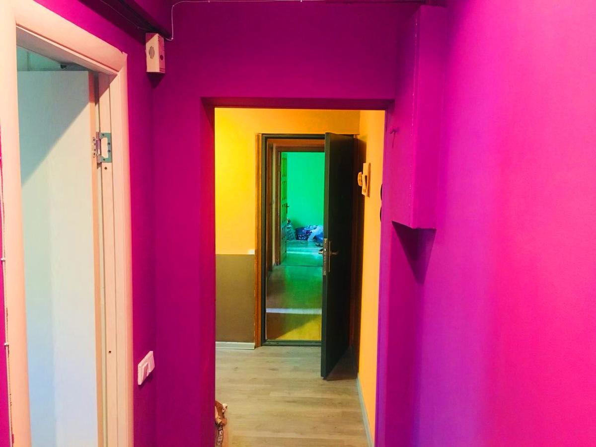 Apelsin Hostel Almaty Eksteriør billede