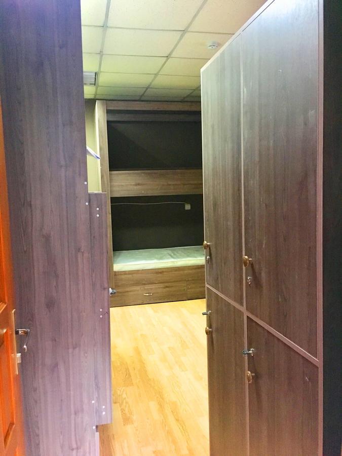 Apelsin Hostel Almaty Eksteriør billede