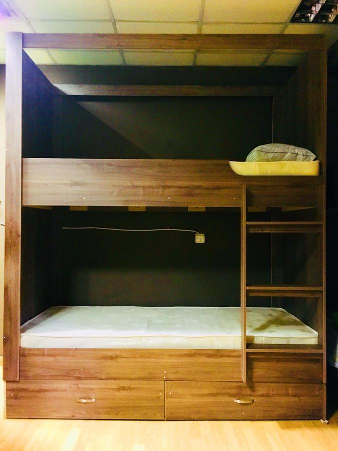 Apelsin Hostel Almaty Eksteriør billede