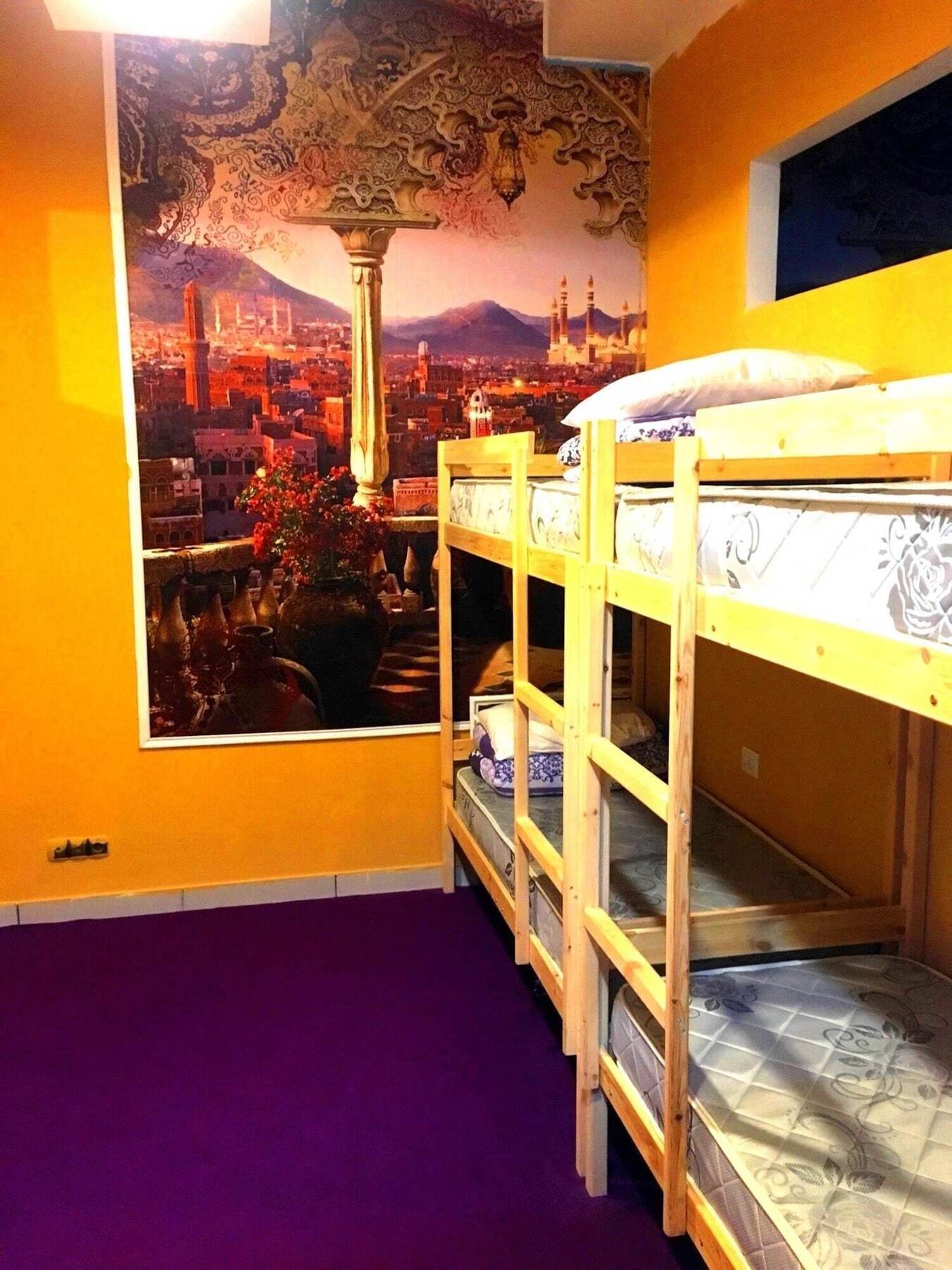 Apelsin Hostel Almaty Eksteriør billede